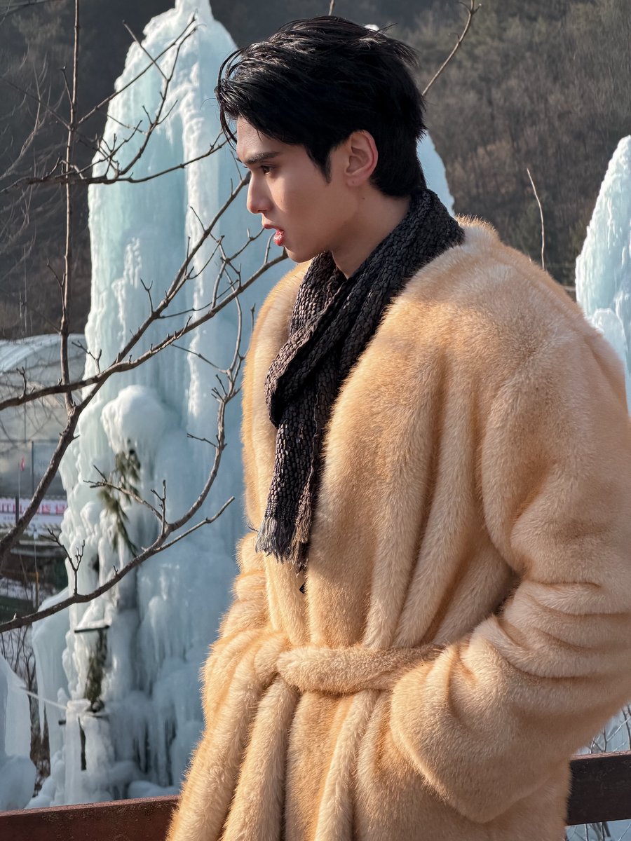 dunknatachai's tweet image. i love fish