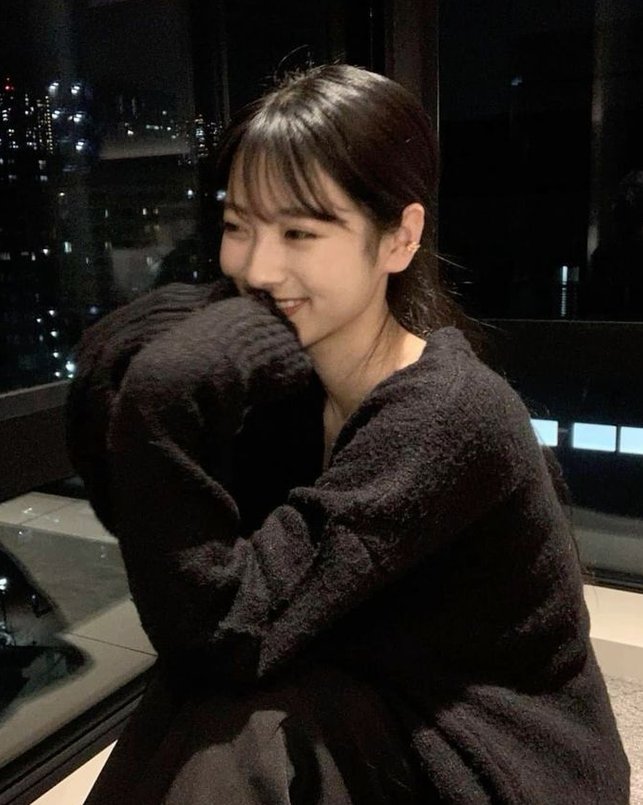 rdc110's tweet image. 新しく買った本が重厚すぎて持ち歩くのが大変 🧜