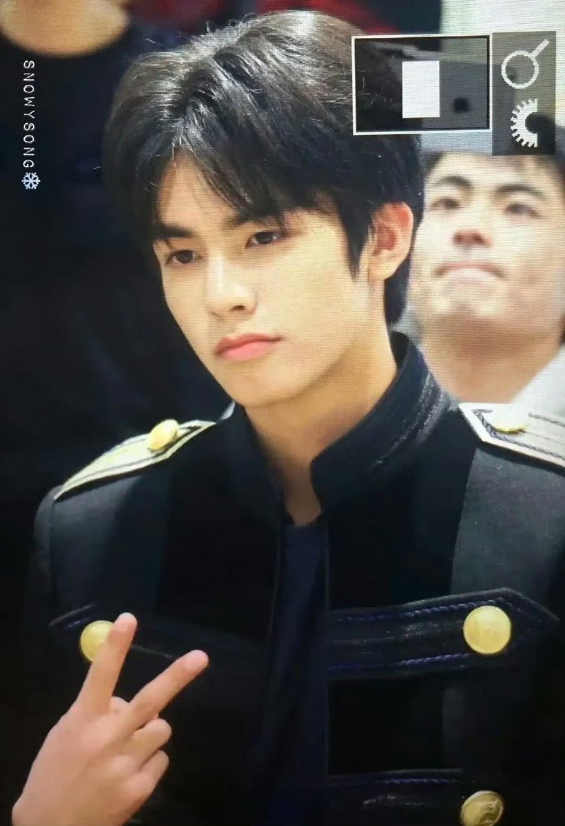 longyong99's tweet image. 웨이보에 불어온 16세 룡 바람