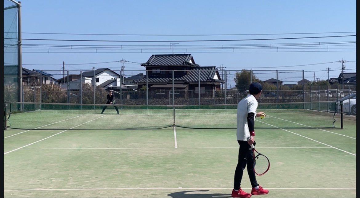 Through3880's tweet photo. テニスをする理由は、人それぞれ⭐️
#テニス
勝ちたい日も…
ただ打ちたい日も…
そして試合したい日も…‼️
#シングルス
#試合

「挑む相手」をThroughで探せます🎾 https://t.co/wOLtFgIK5X