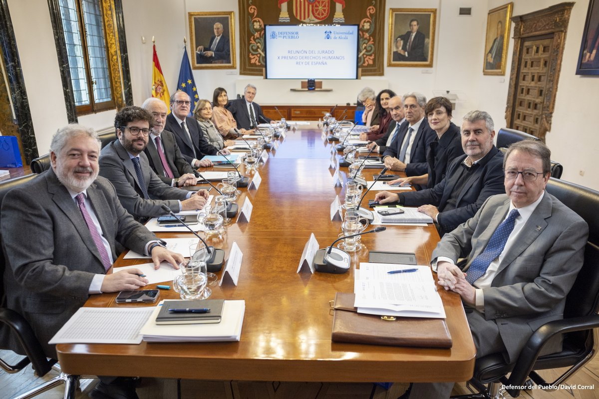 El <a href="/MuseoMemoriaCL/">Museo de la Memoria y los Derechos Humanos</a> gana el X Premio de Derechos Humanos Rey de España que otorgan el <a href="/DefensorPuebloE/">Defensor del Pueblo</a> y la <a href="/UAHes/">Universidad Alcalá</a> 
El jurado ha destacado su ingente actividad memorística "como una garantía de futuro para la democracia y los derechos humanos”

defensordelpueblo.es/noticias/conce…