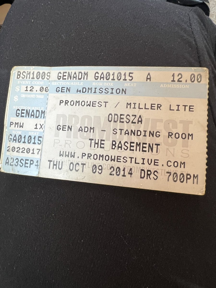 murrrm_'s tweet photo. $12 to see Odesza 😭 https://t.co/X2xkEHCfP4