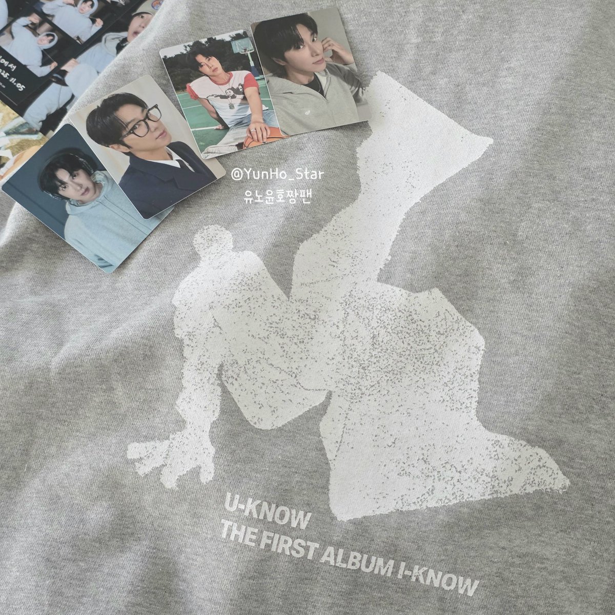 YunHo_Star's tweet image. 얼마만에 사는 굿즈인지 모르겠네🤣 실용적인 굿즈 내줬으면 좋겠다고 했는데! 후드집업 너무 맘에드는데?! 블랙도 안산걸 후회함..🥲하 솔로 활동 정말 재밌다재밌어!!🎈
#IKNOW #UKNOW_IKNOW
#유노윤호 #정윤호 #UKNOW #YunHo #ユノ #ユンホ
#언제나윤호편 #항상윤호곁에있을게 #유노윤호가최고야