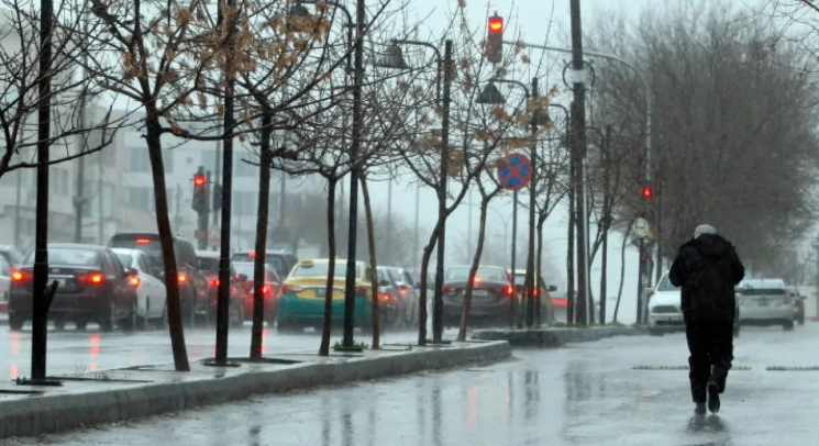 طقس بارد وتحذيرات من الضباب والصقيع قبل تأثر المملكة بمنخفض جوي 