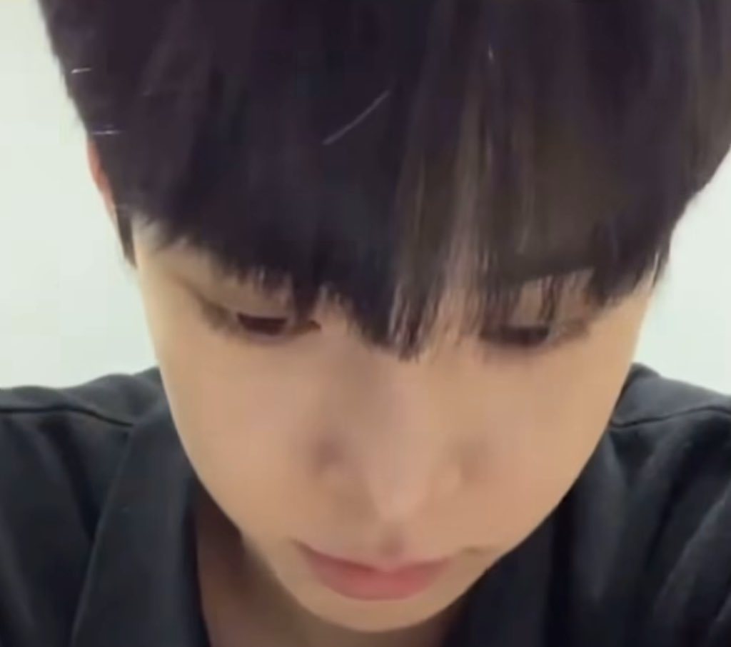 dooddddoddoo's tweet image. 후웅이