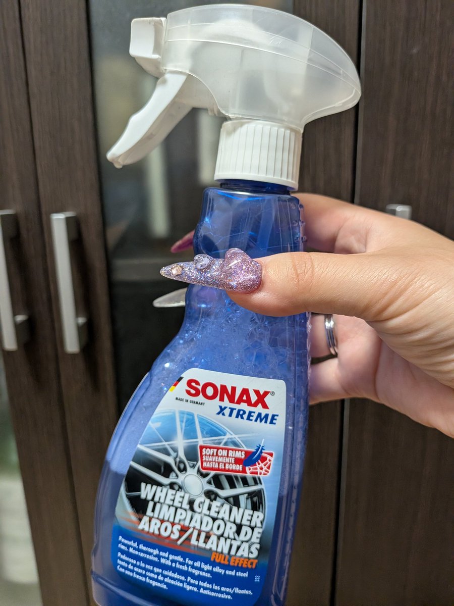 PIYOKOVFR's tweet photo. SONAXいつもありがとう🛞✨️
#SONAX 
#WHEELCLEANER https://t.co/g7CsCUL7aG