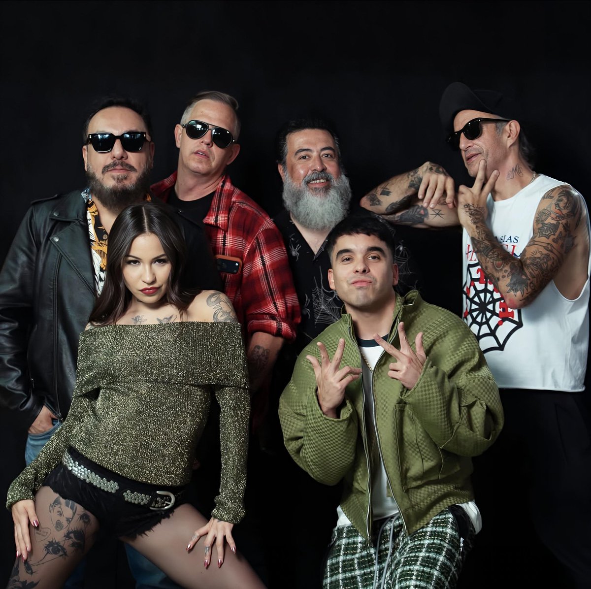 emjaydata's tweet image. Spotify Update | Playlist “VIVA MÉXICO”

#13 Novedades Viernes MX — 1,1M
#25 Novedades Viernes LATAM — 856K
#7 Arena Hip-Hop — 848K (NEW)
#4 Top México  — 822K (NEW)
#43 All New Latín — 627K
#21 Novedades viernes COL. — 171K (NEW) 
#23 Novedades Viernes Andes — 60K (NEW)