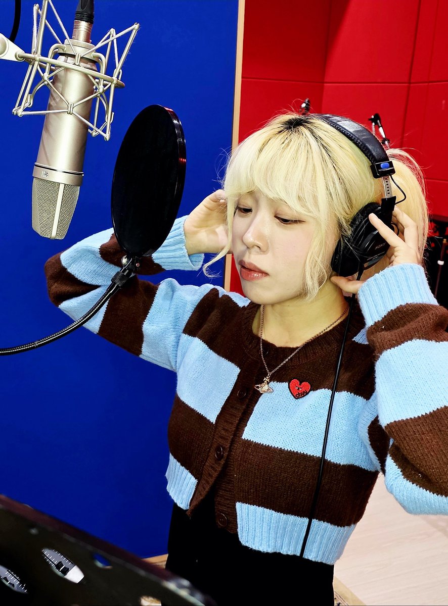 Rolling_Quartz's tweet image. 녹음, 녹음 또 녹음. 이번 곡은 다이아뎀 여러분들을 위한 곡이에요 :) 기대해 주세요. 내일 너트30에서 만나요. Non-stop recording! This one is for our Diadem :) Stay tuned. See you guys at Nut30 tomorrow! 💎❤👑🥜 

[#기획공연] 크라잉넛 30주년 기획 &amp;lt;너트30 페스티벌&amp;gt; 𝘾𝙪𝙧𝙖𝙩𝙚𝙙…