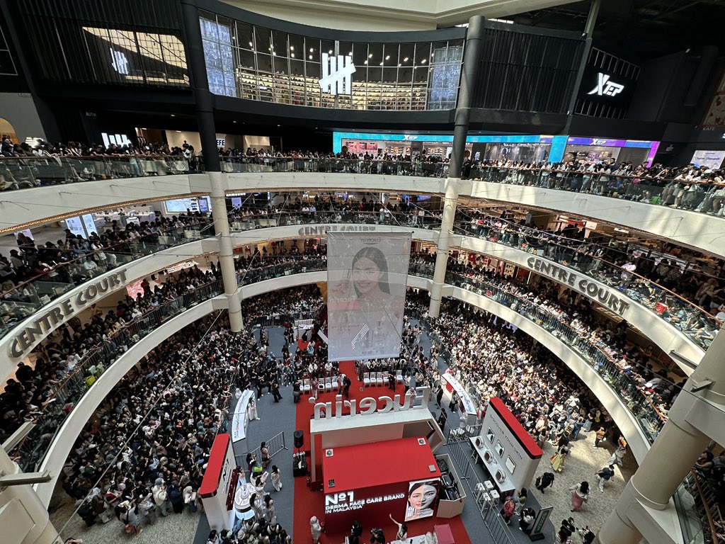 ต้อนรับปี 2026 กับฉายา “หลิงหลิงห้างแตก” 😭😭😭😭😭😭😭😭😭😭😭

LINGLING EUCERIN ASEAN PST
#LinglingXEucerinInMalaysia