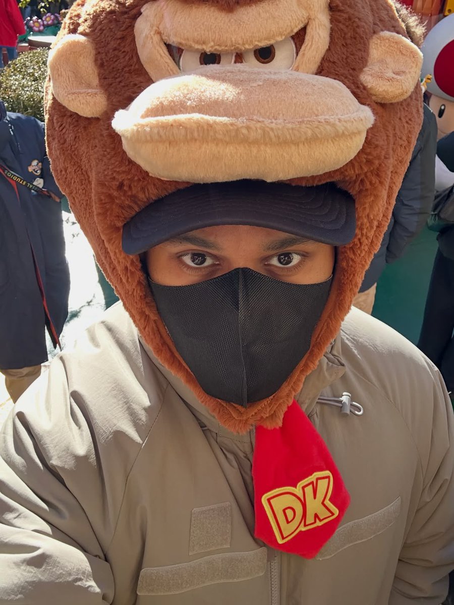 NewsWeeknd's tweet image. 😎