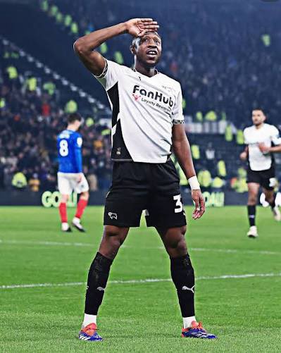 woodwardio79's tweet image. This one cuts deep. Our current POTY who single handedly dragged us out of league one. He gave us fans some unbelievable memories with his selfless performances, covering every blade of grass, putting his body on the line in every game. What a man both on &amp;amp; off the pitch🫡 #dcfc