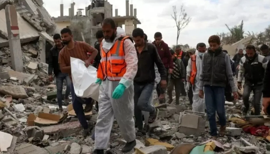 جيش الاحتلال يبدأ المرحلة الثانية باغتيالات وقصف يسفر عن 16 شهيدا 