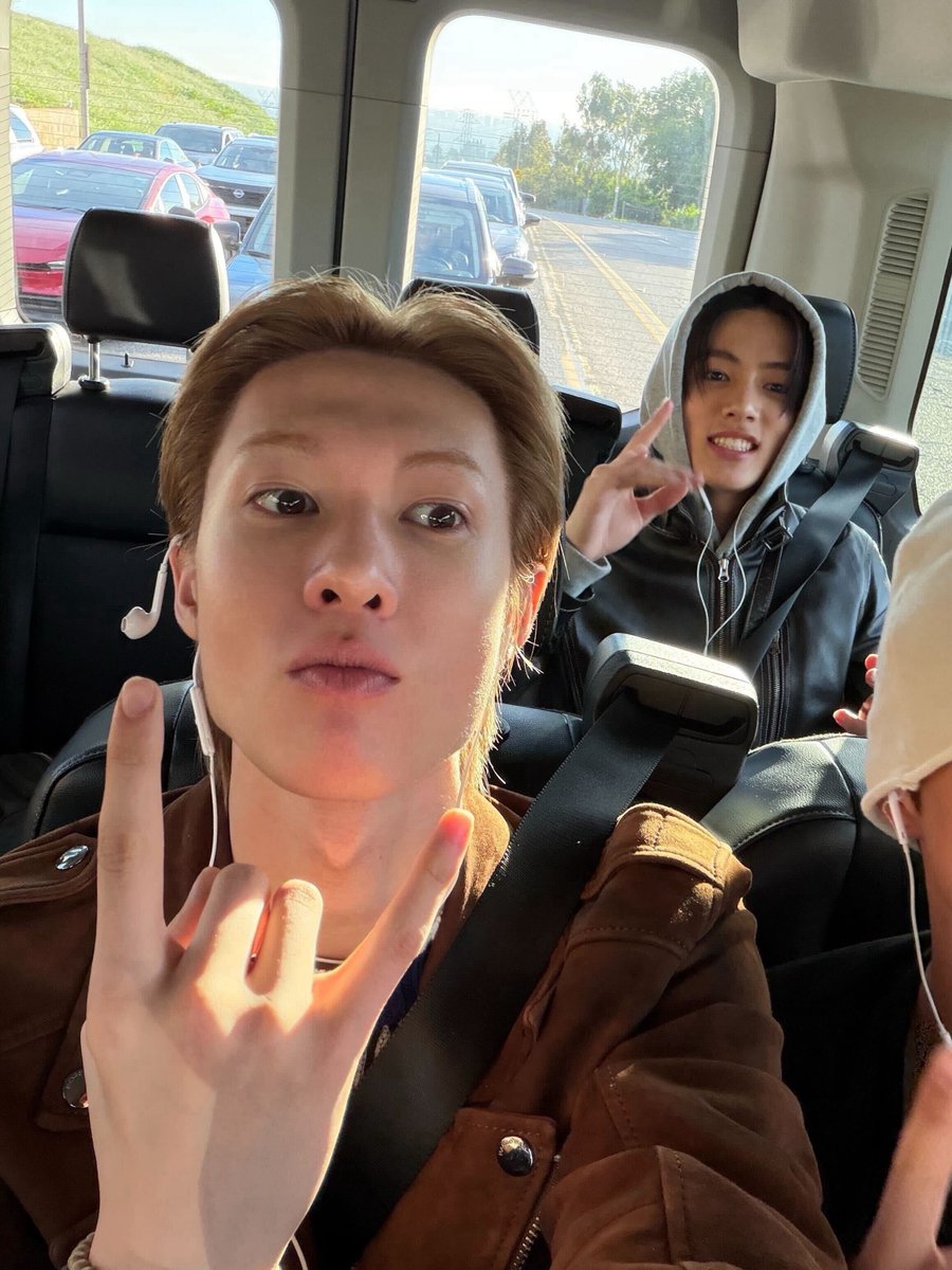 cortis_crave's tweet image. [260116] #MARTIN Weverse Post! 🌟

🌞🌞🌞

#CORTIS #코르티스