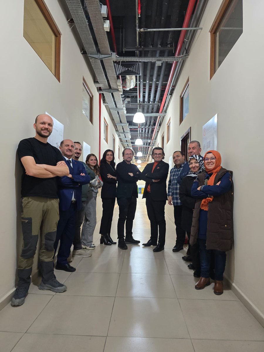 SUDUM_'s tweet photo. Sayın Fahretdin Gözgün Başkanımız, SUDUM'a ziyarette bulunup, Müdürümüz Prof. Dr. Serdar SEZER’den çalışmalarla ilgili bilgiler aldı. Ayrıca, Ispartamızın zengin tıbbi bitkilerinin değerlendirilmesine yönelik fikir alışverişinde  bulundu. https://t.co/R5EUasLOcP