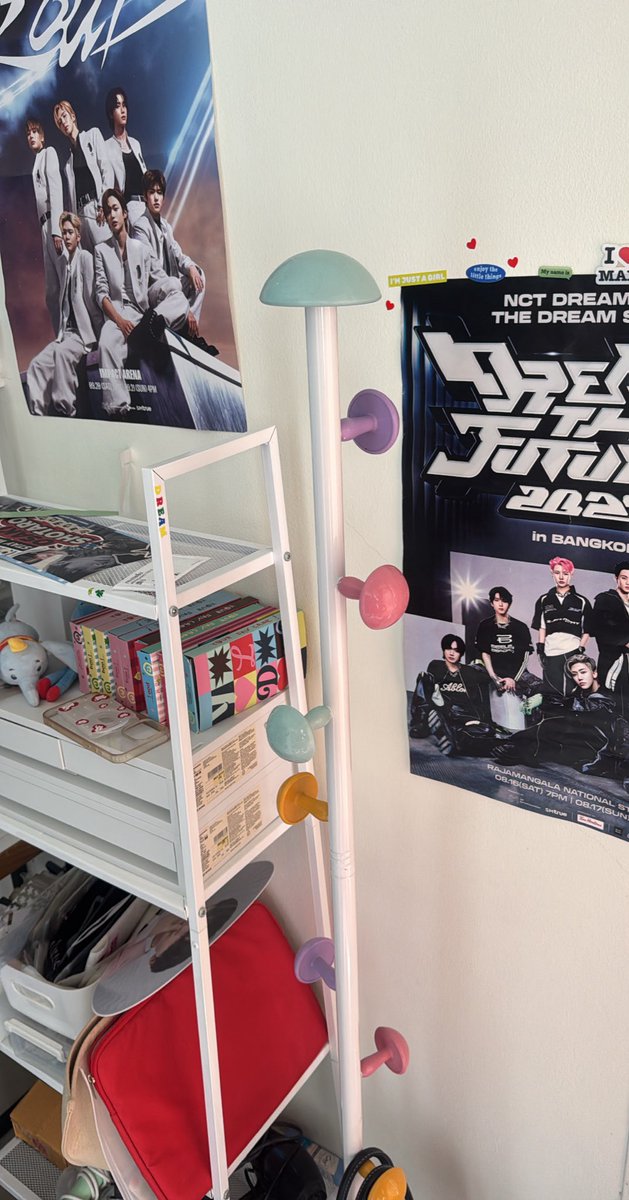 ชั้นห้อยทุกห่วงที่มี555555ใช้คุ้มจิงนะ180กว่าบาทอะ เอ้บด่วนด่วนแม่ ฐานเป็นหินอ่อนอีกแข็งแรงมาก ชั้นกดอีกสักอันดีก่ก่าาา🙈🙈