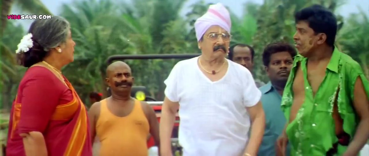 illaligned's tweet image. #BiggBossTamil9

Intha fight AV ivlo kammiya irukka reason yaar theriyuma?

Neethan da Sabari.