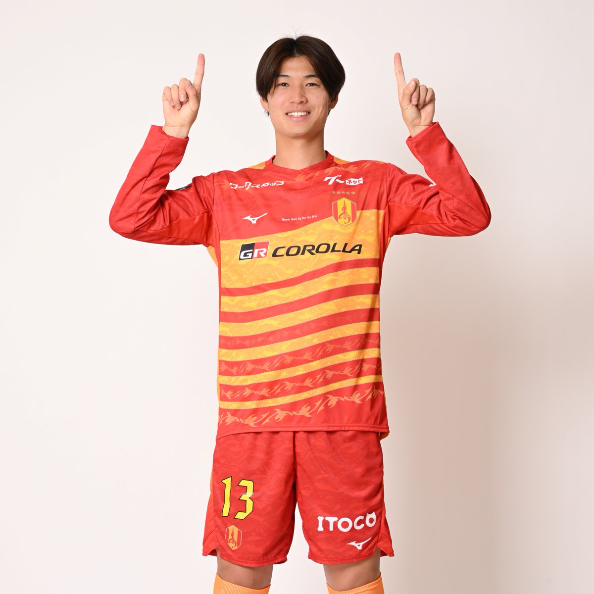 nge_official's tweet image. ／
「#百年構想リーグ」特別ユニフォーム
ユニフォーム売上ランキング👑
＼

1/15(木)時点でのランキング発表📢
みなさまは、誰のユニフォームを買いますか？？

🥇#藤井陽也 選手
🥈#稲垣祥 選手
🥉#和泉竜司 選手
4⃣ #森島司 選手
5⃣ #小屋松知哉 選手

購入は🔻
x.gd/bGHd9

#grampus…