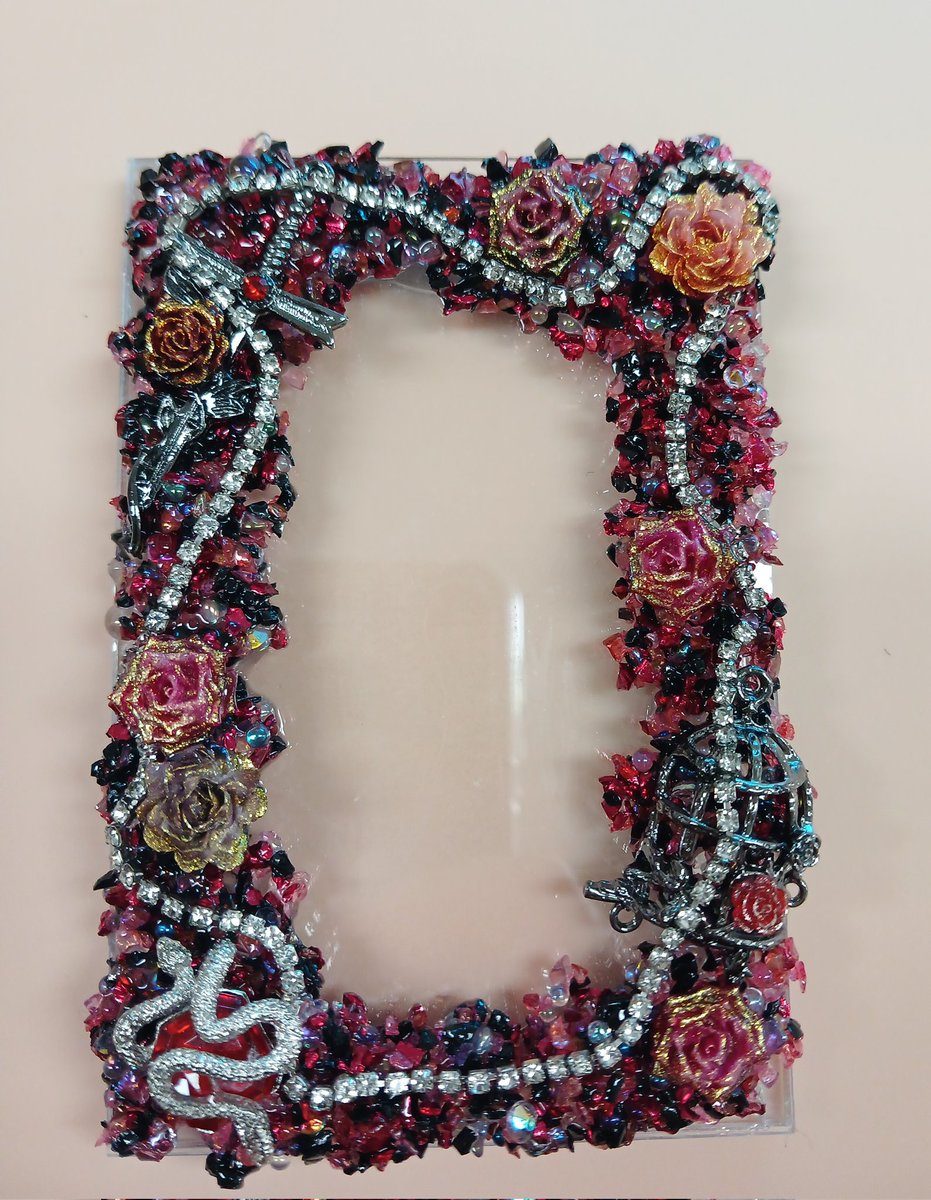 오랜만에 쌤들이라 힐링시간~~
테라리움 만들기 ㅎㅎ파츠가 돼지밖에 없어서 토끼는 사서 넣어야겠다;;;
까페 사장님이 만드신 테라리움 인데 이보 암벽등반 하는거 같아서 한컷 찍어오기ㅋㅋㅋ탑로더는 그냥 만듬ㅋㅋㅋ