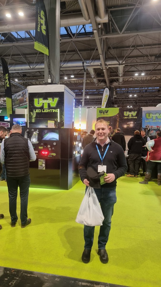 Everything Is Greenknowe tweet media