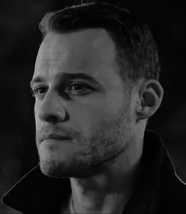 Cuando escuches rumeres que hablan acerca de tu vida no te preocupes.
Recuerda que nadie tiene un pasado tan limpio como para poder juzgar..
EL TUYO
Buen dia y feliz viernes😘😘🤍🤍❄️❄️🫶🫶
#KeremBürsin