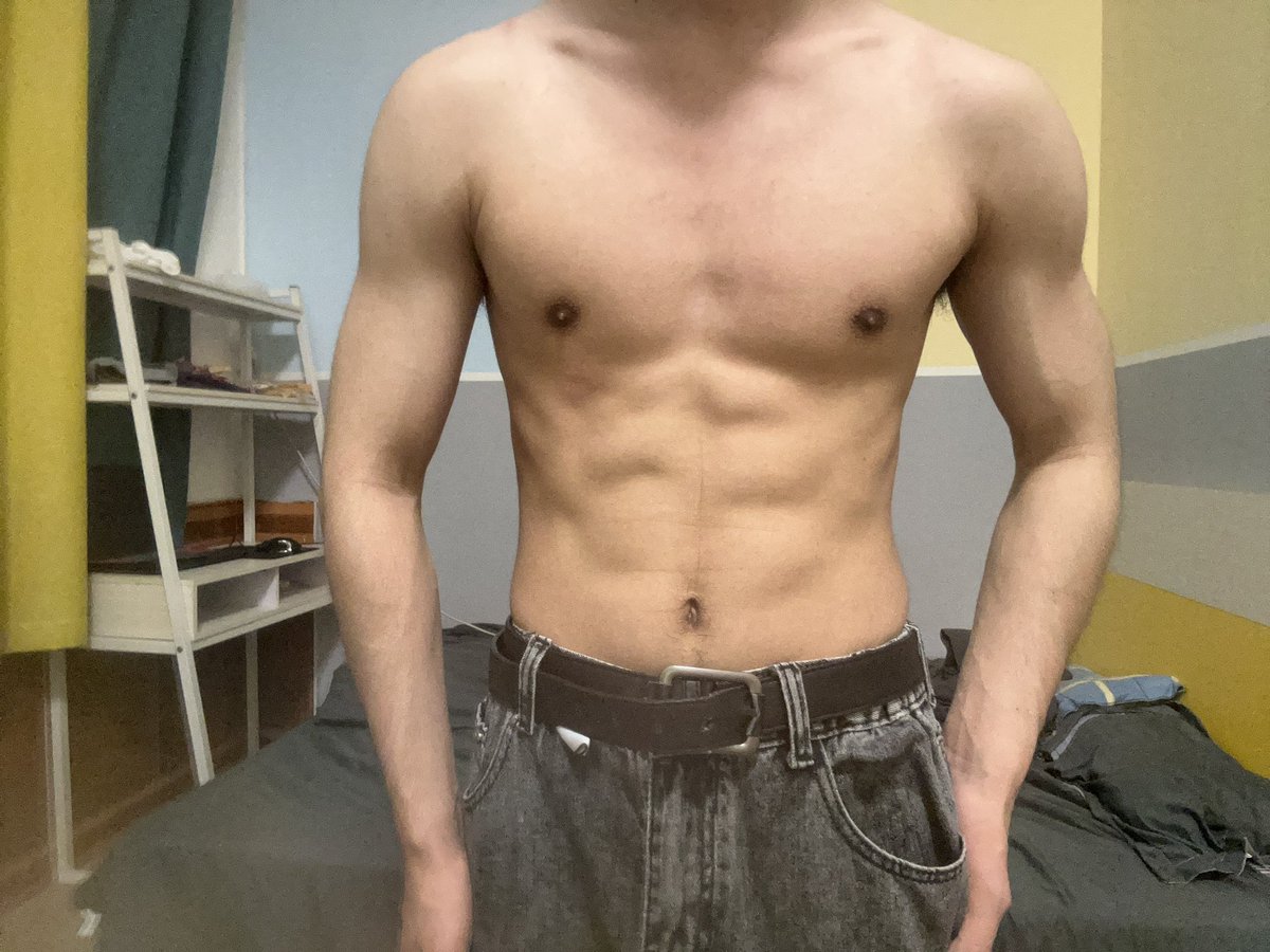 keleyy7's tweet image. 爱太难 恨别离 #健身 #薄肌