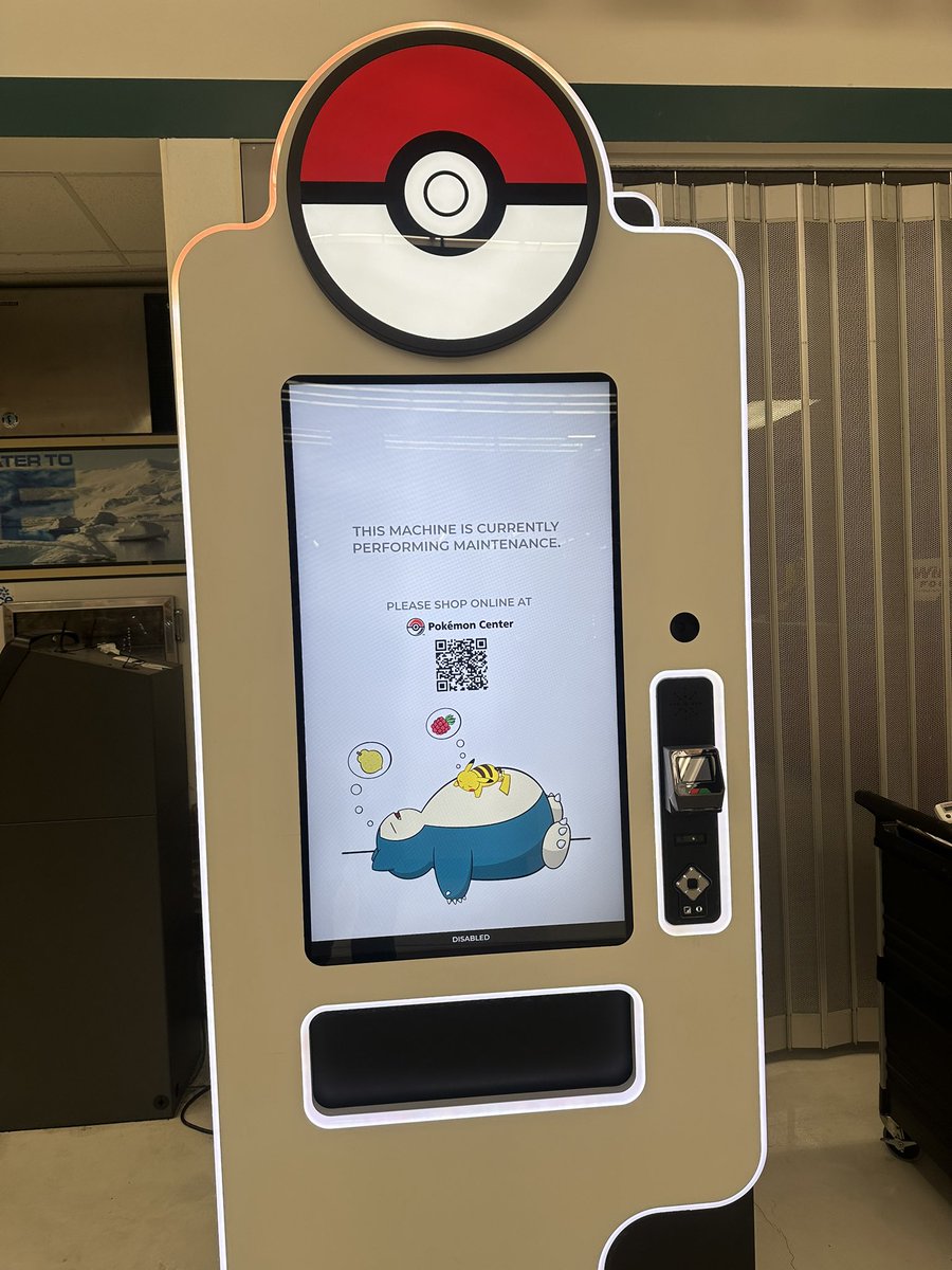 julezeverywhere's tweet photo. This was a first for me. #PokemonVendingMachine https://t.co/Jy7yEjSQkt