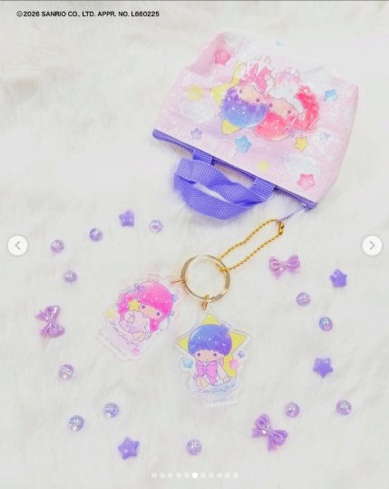 sanrio_oshikatu's tweet image. ＼⚠️新商品📣🆕／
100円ショップにてリトルツインスターズ50周年お祝いアイテムが発売開始🥹🌠
えええええ、めちゃくちゃかわいいし、2連アクリルキーホルダー以外は全部110円なの嬉しすぎ🥹🩵🩷
ダイソー、セリア、キャンドゥ、ワッツで販売してるみたいなのでお近くの店舗で探してみてね📣…