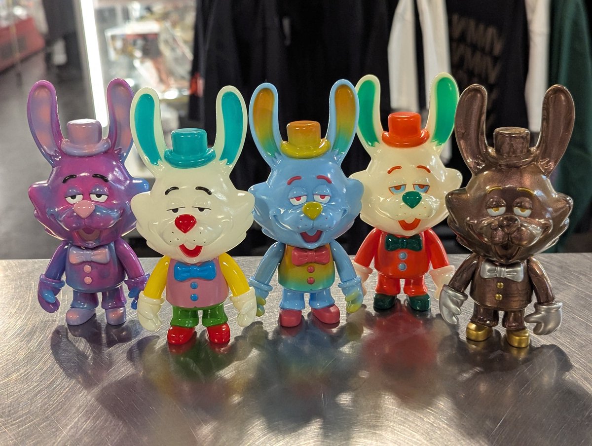 入荷しました。 SWING BUNNYは写真以外にも複数入荷御座います