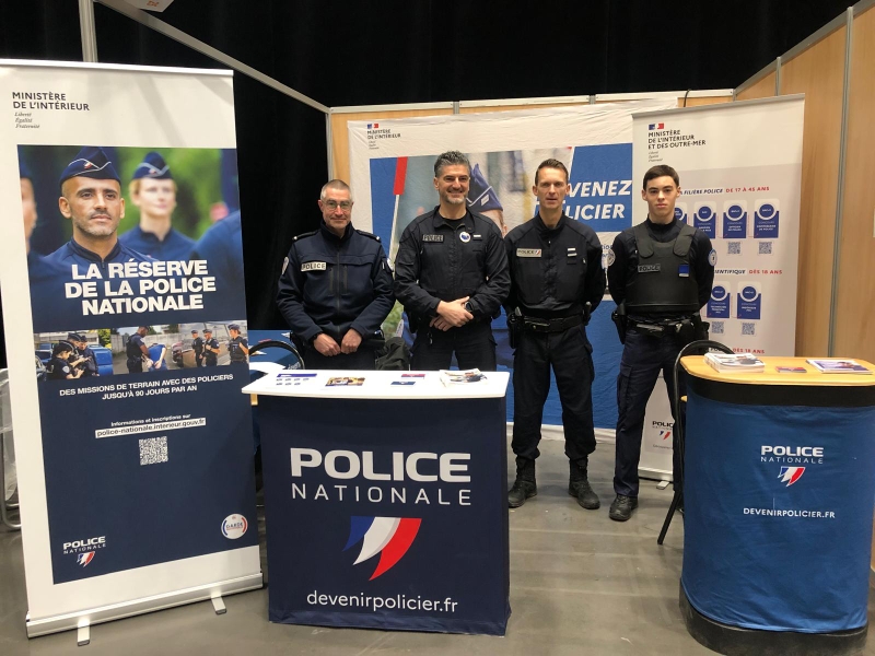 Police Nationale 53 tweet media