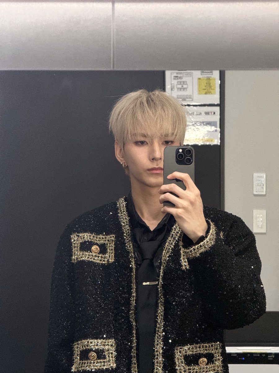 odebbl's tweet image. 💌 260116 5:22 PM

📸📸📸
🦊 y/n, make sure you have a nice and filling dinner ☺️