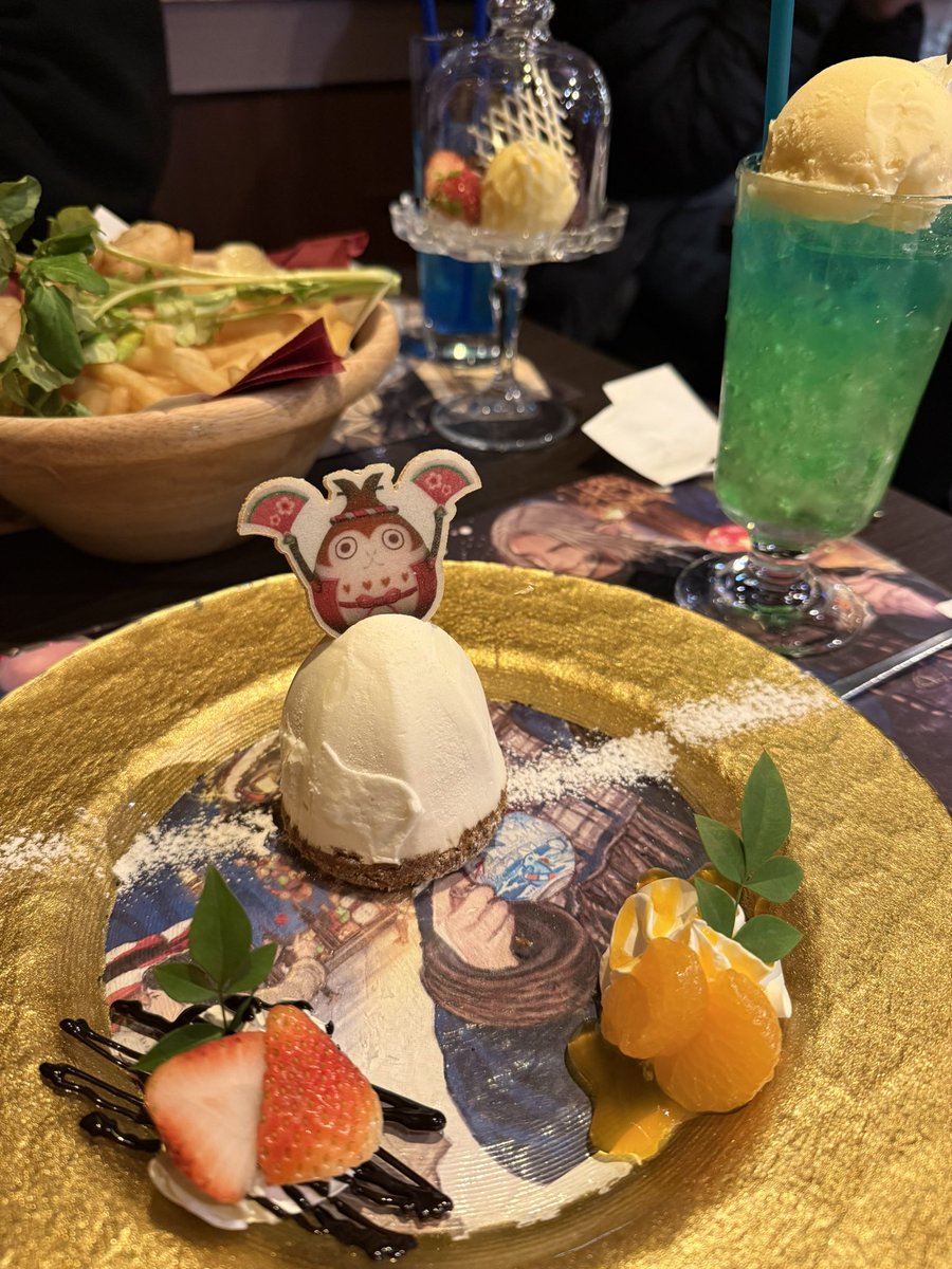 おええ tweet media