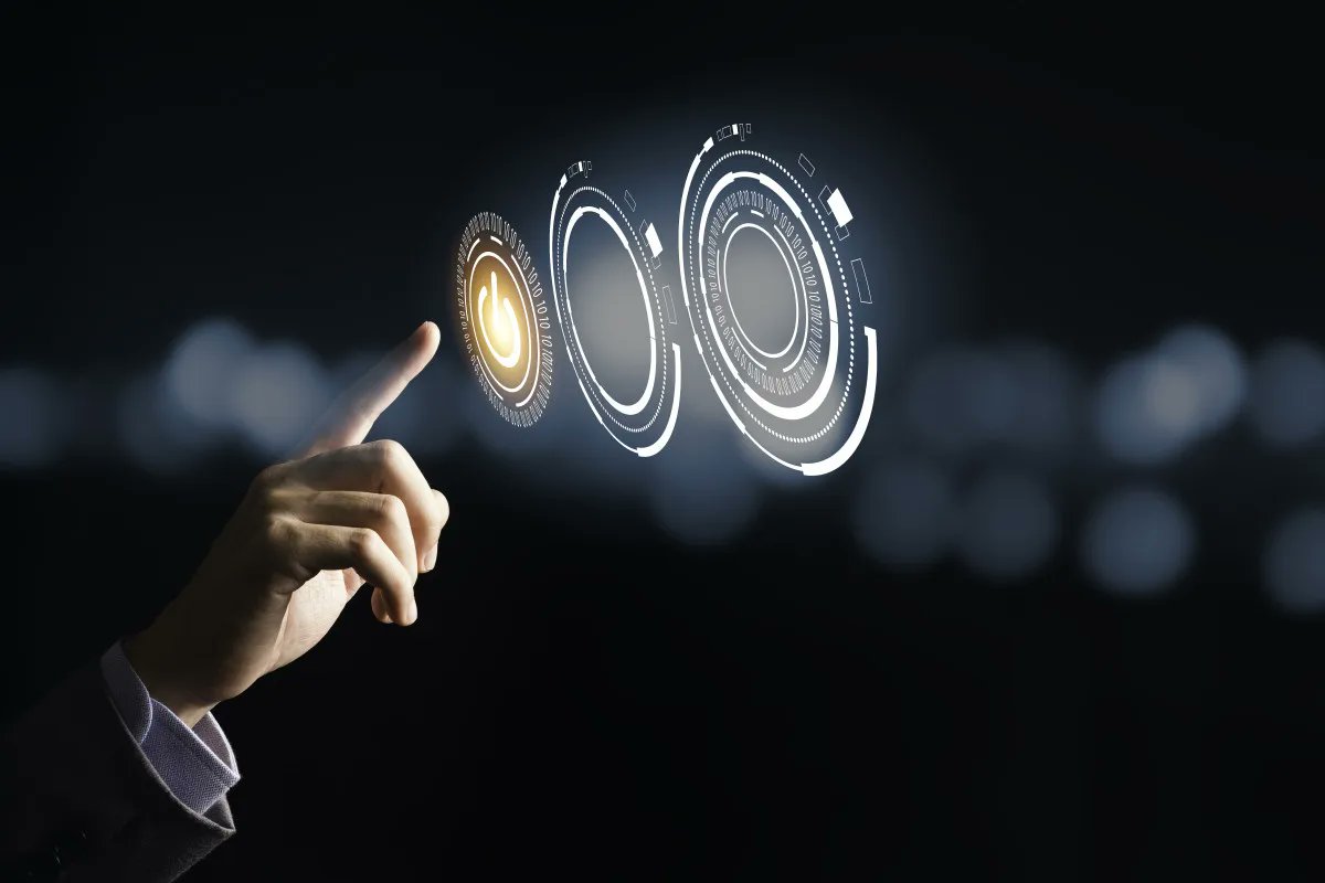 Une panne internet peut bloquer paiements, messagerie et outils métiers. En Suisse, la double connectivité, deux accès indépendants (fibre + 4G/5G) avec bascule testée, réduit le risque d’arrêt total. Points clés à valider. linformatique.org/resilience-res… #PME #reseau