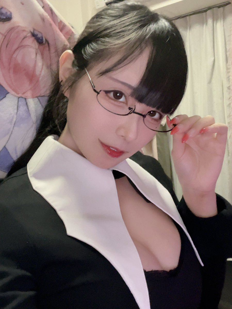 Ren_Lusou's tweet photo. 清楚系に見せかけたオタクギャル🤍 https://t.co/1cyfPLHj6v