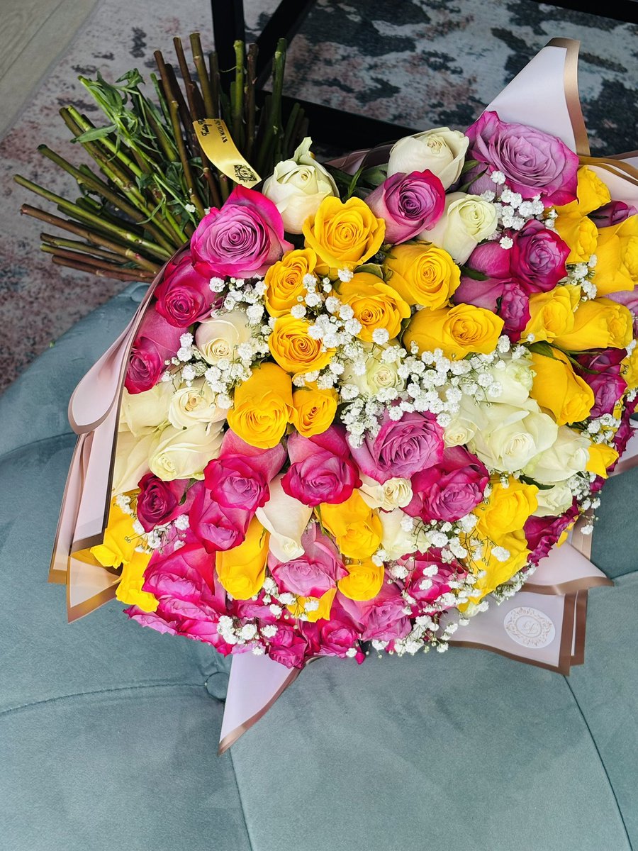 Miles_Nsala's tweet image. Fantasy flowers • 72524605