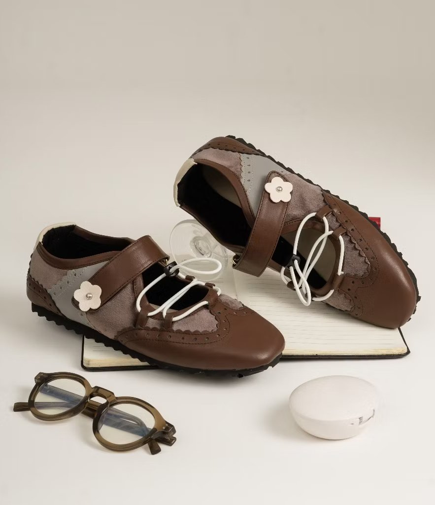 cartbyel's tweet image. Dark brown never goes out of style  koleksi sepatu dengan tone  yang easy to pair for any look🧚‍♀️🤎