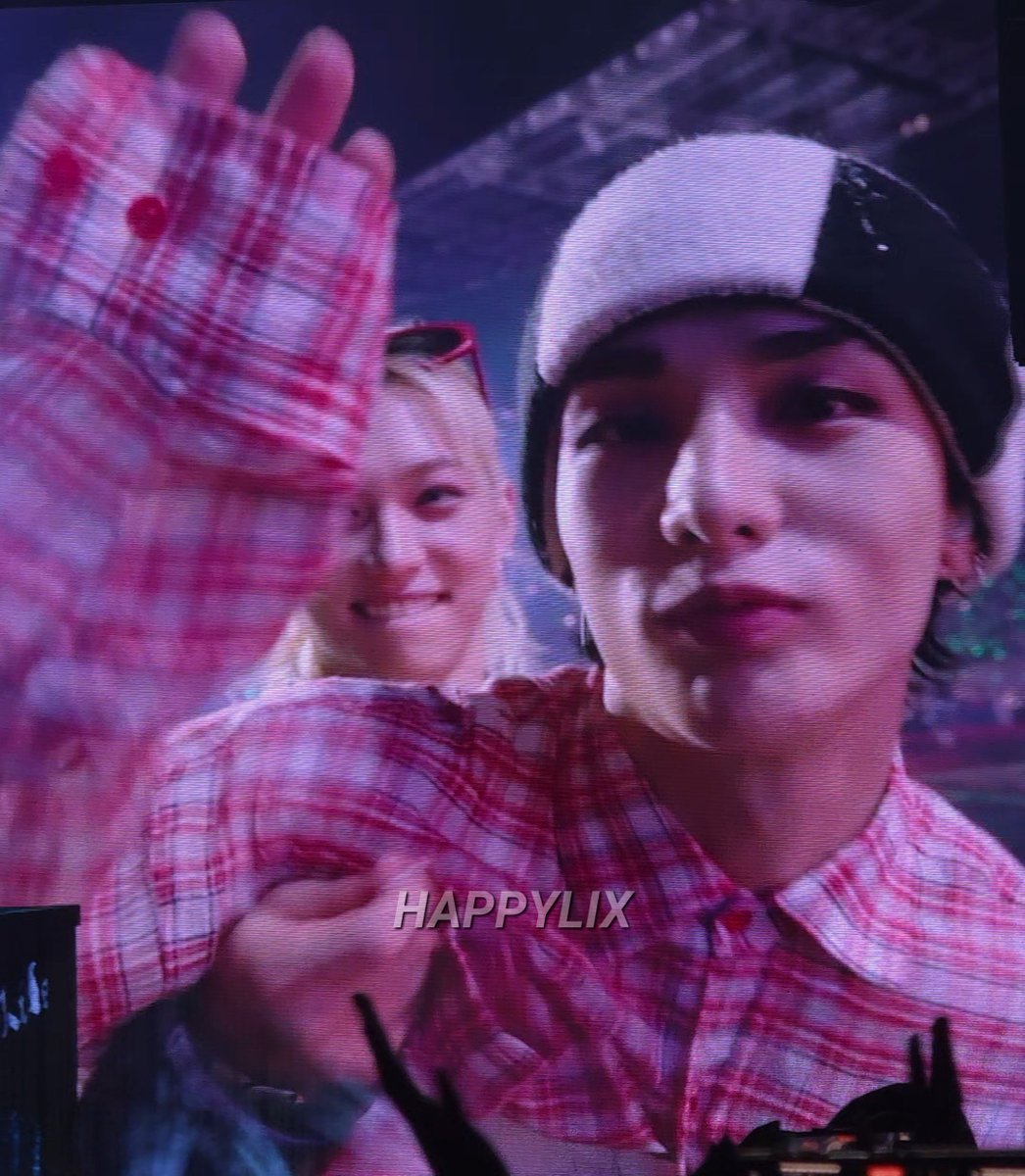 장난치는 용복이 표정봐ㅋㅋㅋ