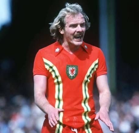 cardiffcitymad's tweet photo. There will be a minutes applause in honour of Terry Yorath before the Bradford game tomorrow

Yorath, Cardiff born and one time manager of the Bluebirds, was also player/manager at Bradford in the 80’s and was the manager at Valley Parade when the Bradford fire happened in 1985 https://t.co/mbYREj9Sju
