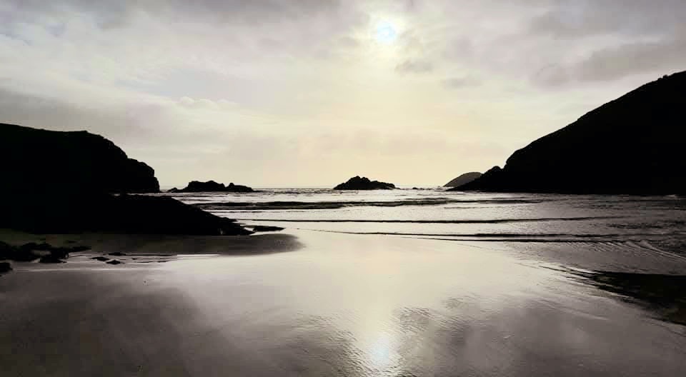 Winter sun at Solva #Pembrokeshire #January 🌤 🌊 🏴󠁧󠁢󠁷󠁬󠁳󠁿 #MyPhotosEdited 📸