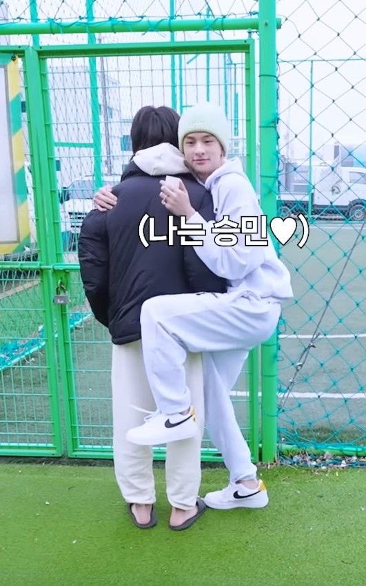 voldenuithyun's tweet image. 이건 볼 때마다 웃음벨 ㅋㅋㅋㅋㅋㅋ