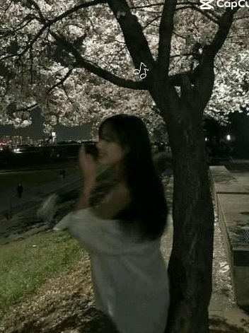 brossillo's tweet image. バイト先で常連のお客さんと話せて楽しかった 🐎