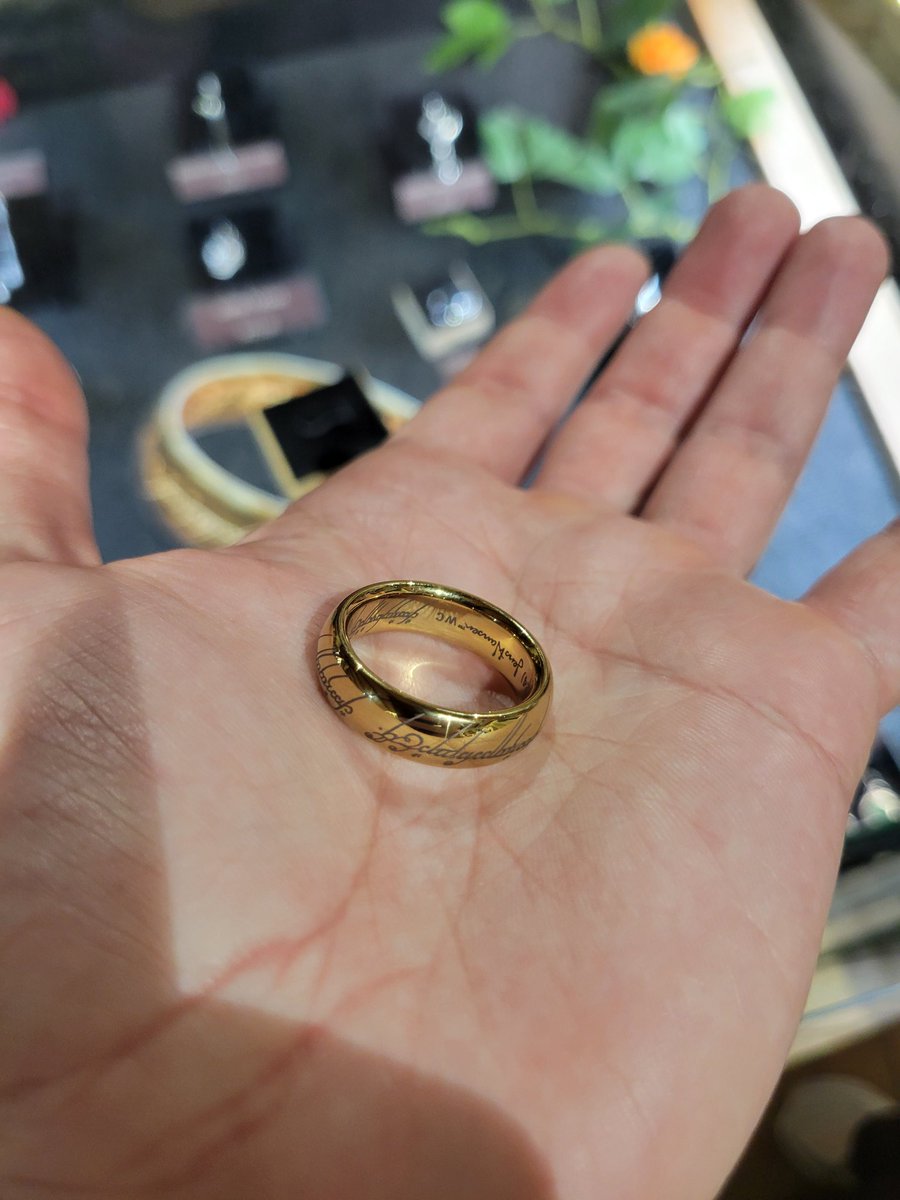 Olive🍸 tweet media