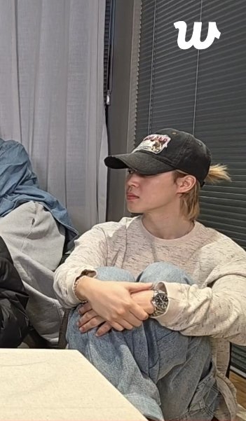 dobsrb's tweet image. Jimin's hair 😍 what a cutie 😭😭😭💜