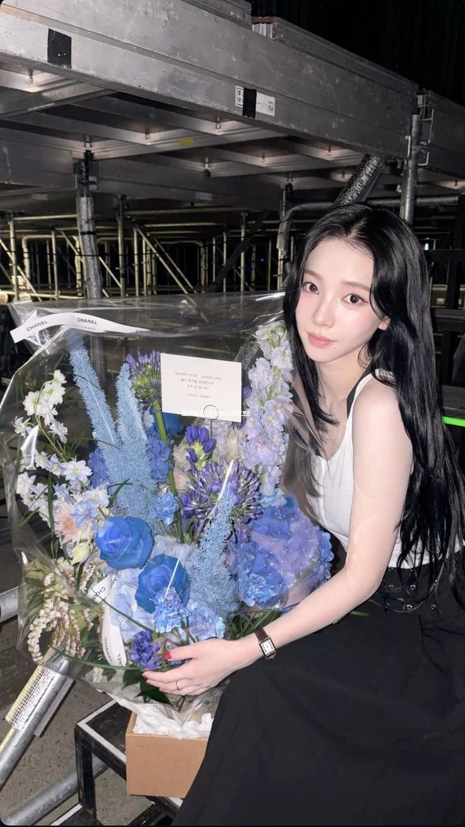 <a href="/WorldOfENHYPEN/">𝘌𝘕𝘏𝘠𝘗𝘌𝘕𝘚</a> Huge congratulations to ENHYPEN on this legendary comeback. Once again, you’ve proven that your growth knows no limits. Let’s dominate the charts and set the stage on fire! 🩸🔥

KNIFE OUT NOW
#ENHYPEN #엔하이픈 #THE_SIN_VANISH #THE_SIN_VANISH_OutNow #EN_Knife