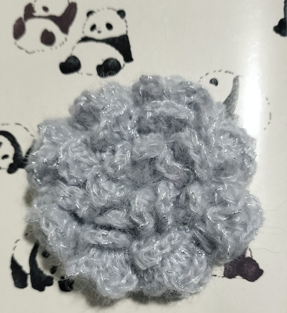 参考にした@azuki_shonanさんのお花は野薔薇🌹 これは…思い浮かばない