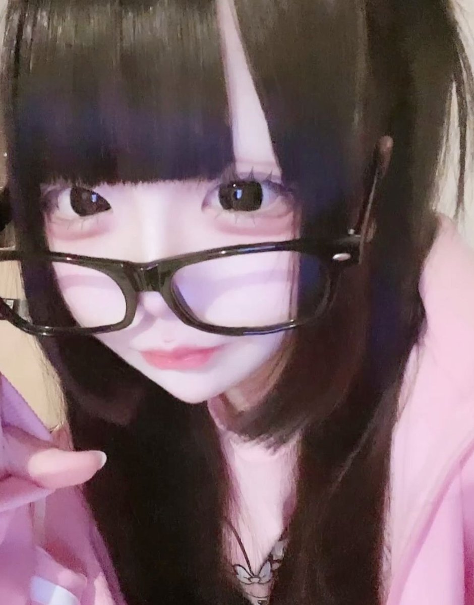 bubblesLOL's tweet image. 母がまた心配して電話してきた
元気だから大丈夫なのに毎週かけてくる 👨‍🦲