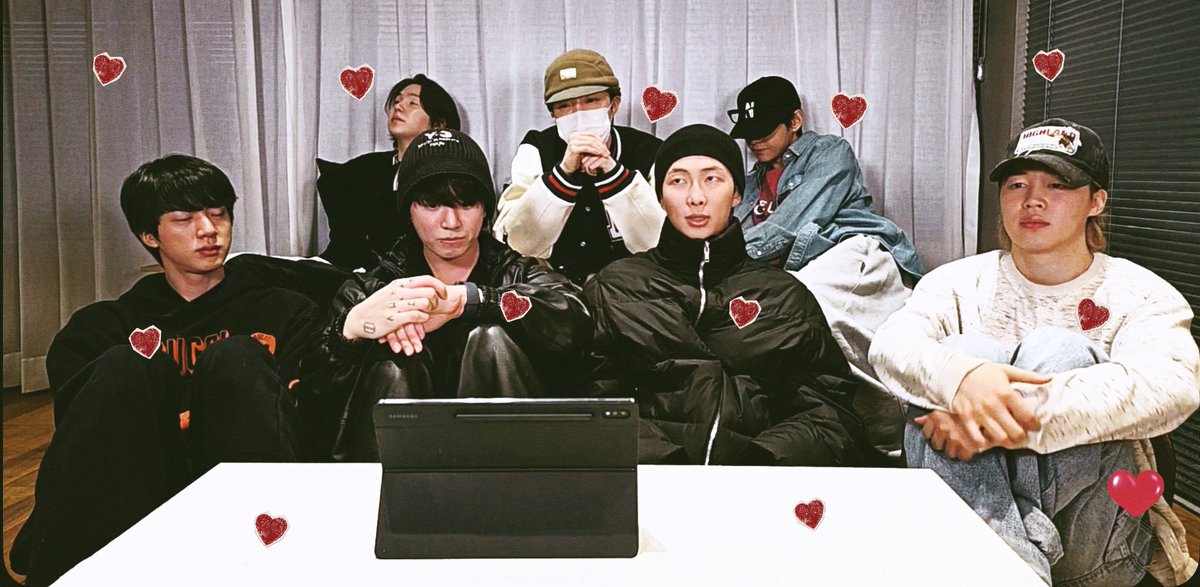 xdebbsxx's tweet image. my family.