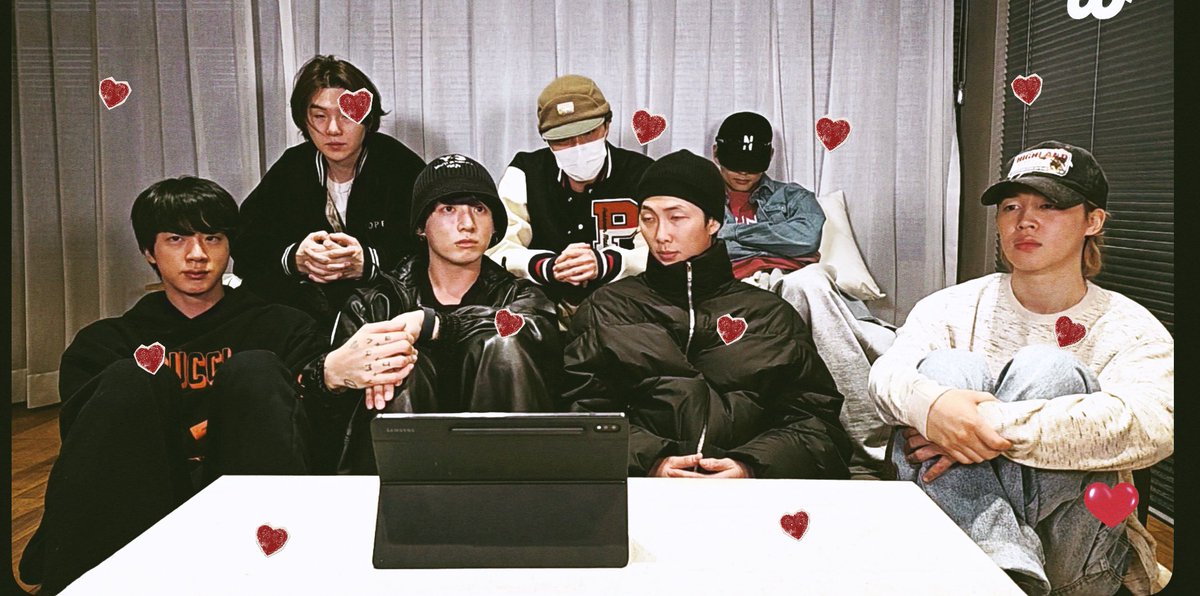 xdebbsxx's tweet image. my family.