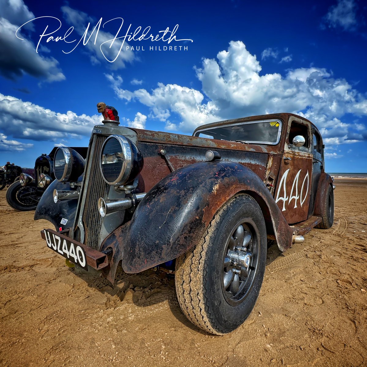 pmhimages's tweet image. Meet Terminal Velocity

Watermark-free, hi-res downloads, prints, gifts &amp;amp; wall art available in the #RaceTheWaves gallery on pmhimages.com. Does your car feature?

#Lanchester #rtw #rtw2025 #beachrace #motorsport #car #cars #carenthusiast #petrolheads #classiccar