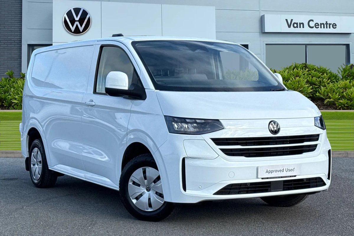 This Volkswagen Transporter T32 Commerce Plus is finished in timeless Clear White paintwork and offers the perfect balance of modern practicality and eco-friendly performance.

To find out more visit the link! swanswaygarages.com/vehicle-detail…