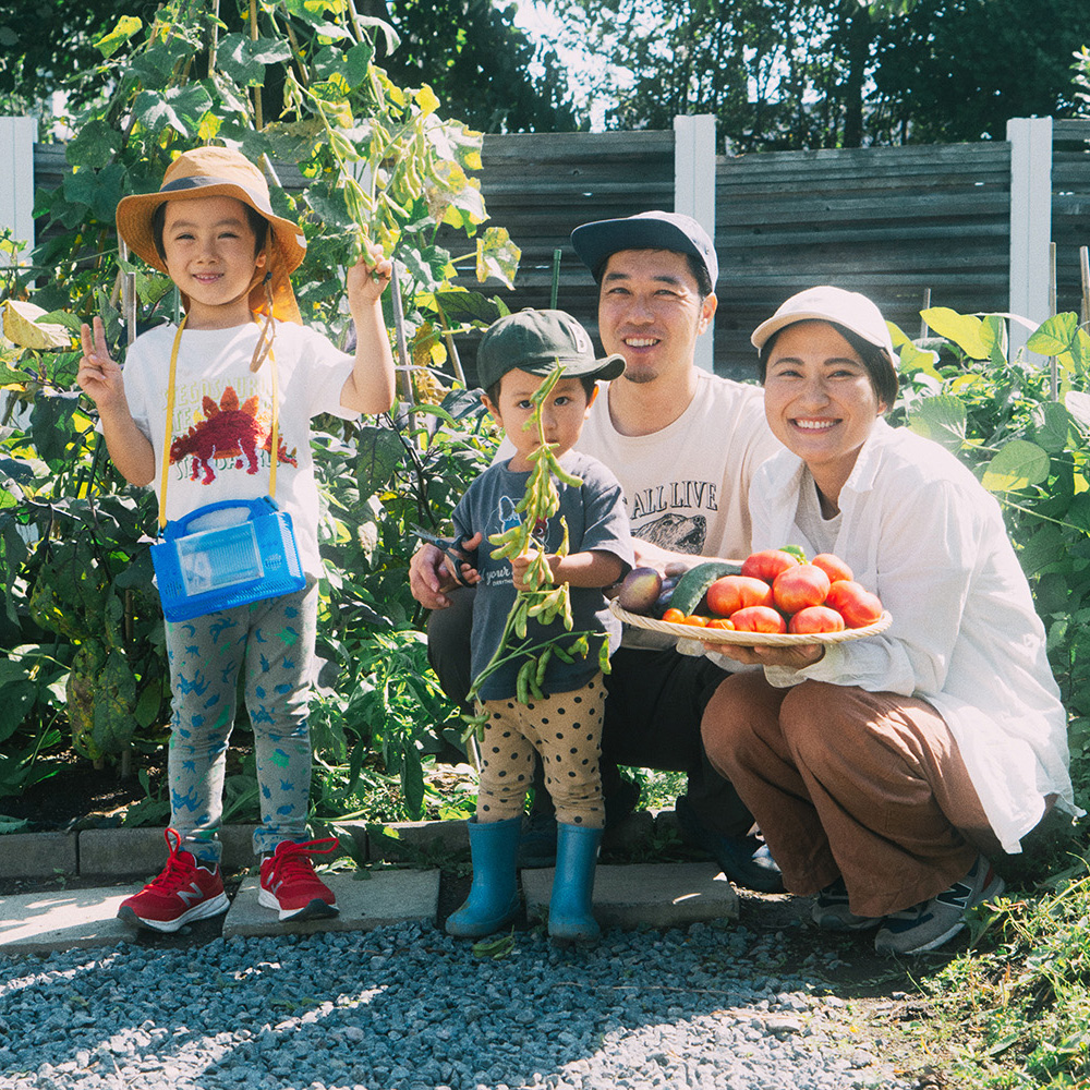 【1年かけて探し、即決した町】
神奈川→北海道下川町へ移住した家族。
手間を楽しみ、DIYや畑、子どもとの時間を大切にする暮らし。
暮らしの「心地よさ」の正体がわかるインタビューは、Nativ.mediaで読めます🎤✨